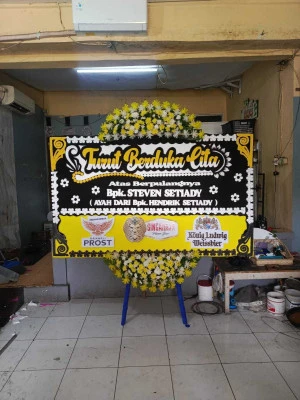 Papan Bunga di Cilandak Town Square